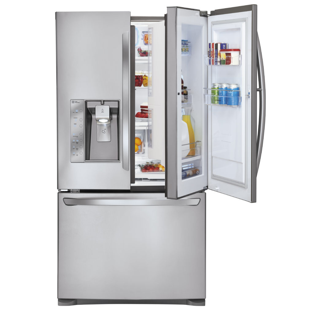 The new generation of refrigerators are structured in order to limit the continuous opening of the door, which determines an additional consumption of energy for the temperature reset (photo courtesy of Lg)