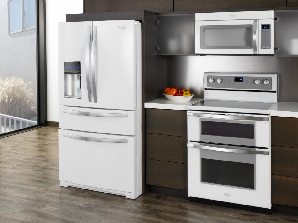 ci-whirlpool_appliance-trends-ice-collection-jpg-rend-hgtvcom-966-7251